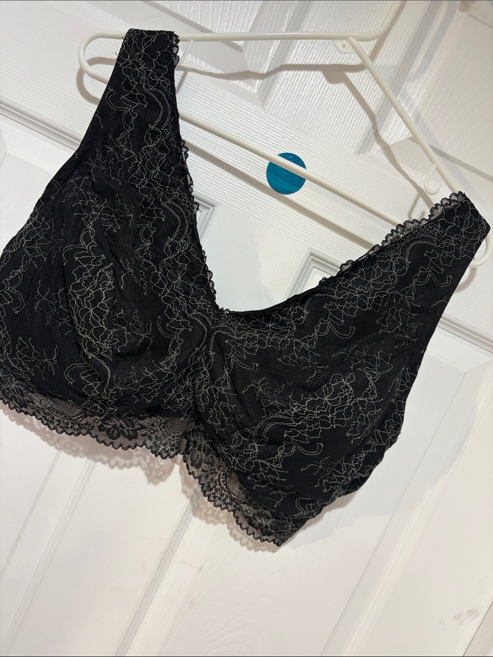 SECRET TREASURES Black Lace Wireless Bra